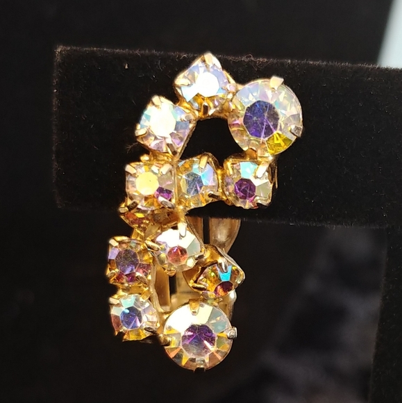 Sparkling Vintage Prong Set Rhinestone Aurora Borealis Earrings - Picture 2 of 8